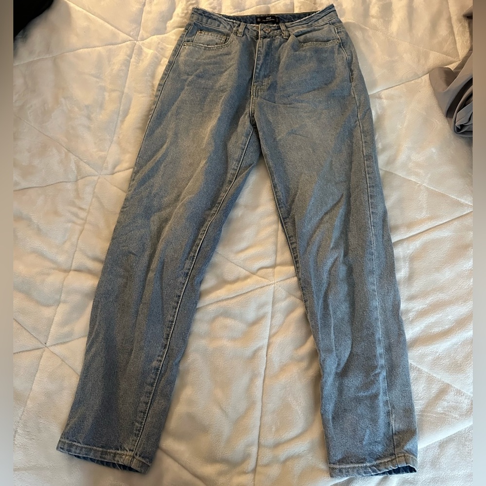 MISSGUIDED MOM JEANS